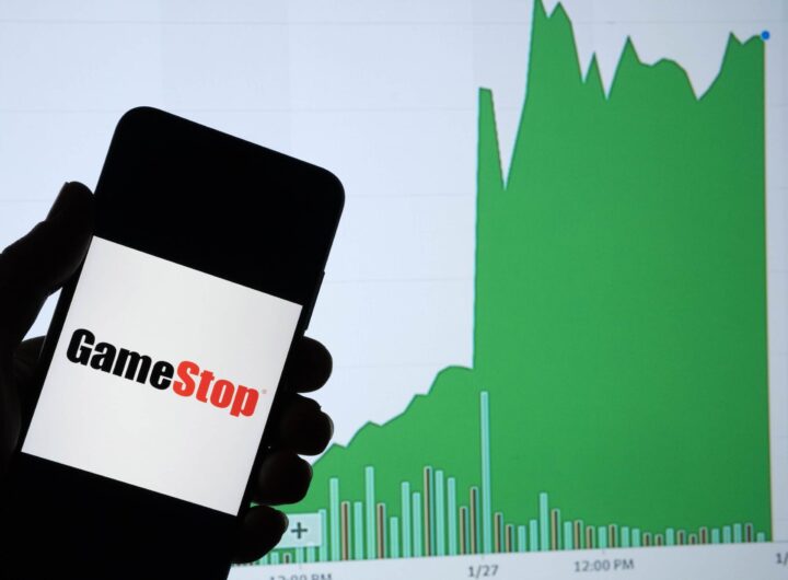 Solana’s GME Soars 14-Fold as ‘Roaring Kitty’ GameStop Commenter Returns