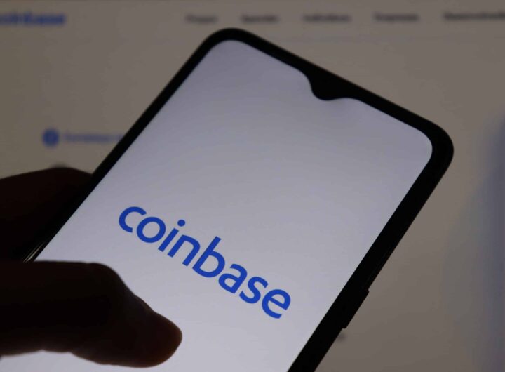 Coinbase Partners With Stripe to Support USDC on Base