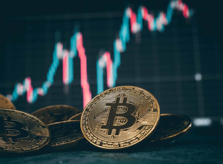 Short Term Holders Underwater Amid Bitcoin Selloff: Glassnode