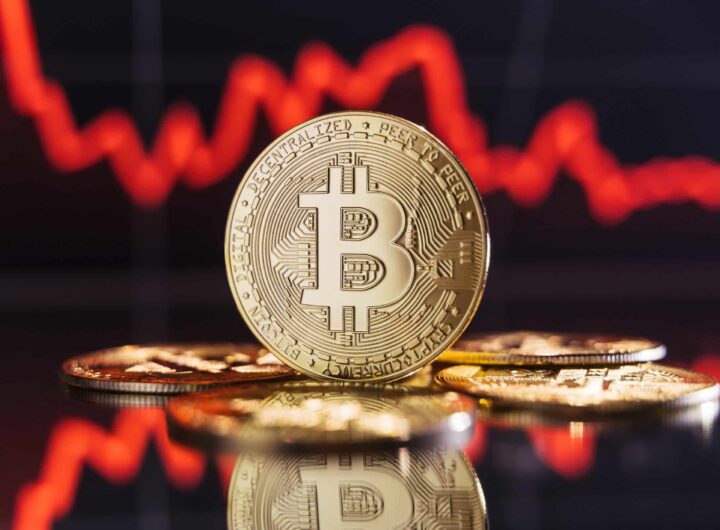 Bitcoin Drops Under ,000 as Mt. Gox Starts Repayments