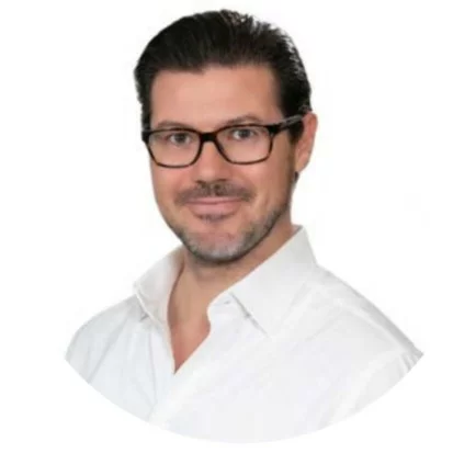 Christopher Kelly