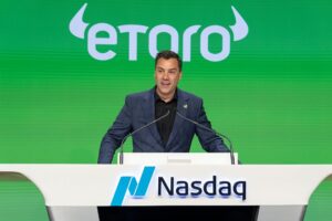 EToro invests in onchain derivatives platform Extended as brokers race into DeFi EToro invests in onchain derivatives platform Extended as brokers race into DeFi