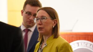 SEC’s Peirce warns some DeFi vaults, onchain lending may fall under securities laws SEC’s Peirce warns some DeFi vaults, onchain lending may fall under securities laws